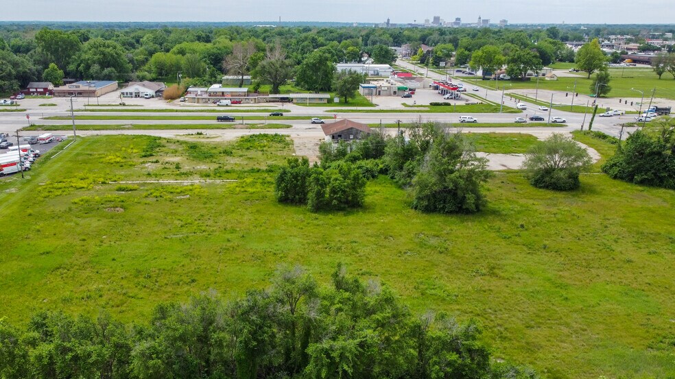 More Photos Of 110 NE Us-24 Hwy, Topeka Land For Sale