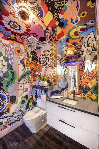 More Photos Of 5880 Shirley St, Naples Light Manufacturing For Sale