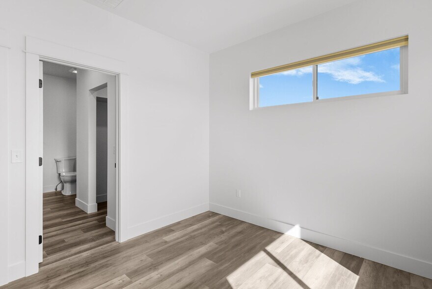 More Photos Of 202 Fletching Way, Belgrade Industrial For Sale