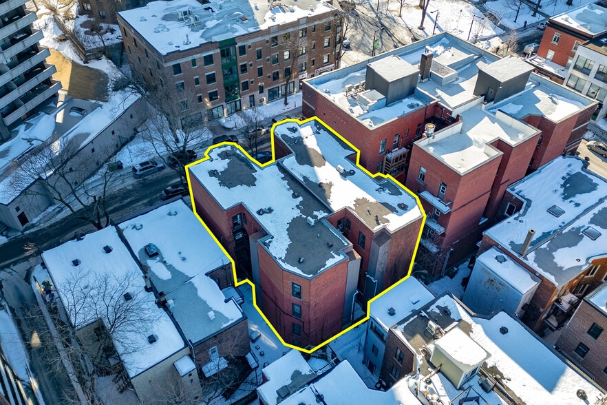 More Photos Of 15-17 Av. de l'Épée, Outremont Multifamily For Sale