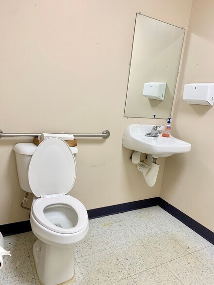 More Photos Of 6532-6536 Gunn Hwy, Tampa Medical For Lease
