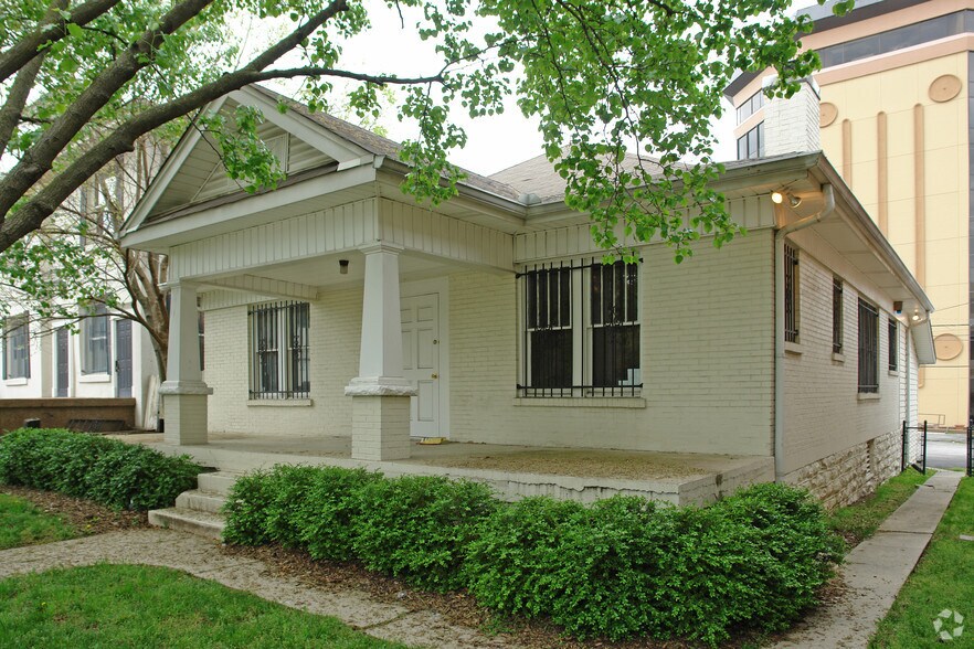 More Photos Of 49 Music Sq E, Nashville Office For Lease