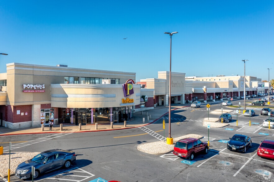 More Photos Of 6564 Reisterstown Rd, Baltimore Unknown For Lease