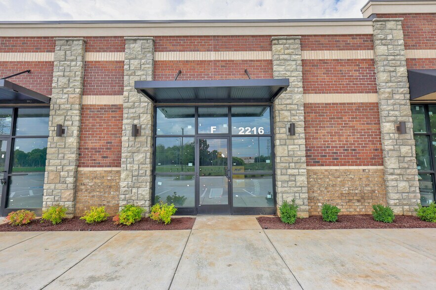 More Photos Of 2216 Dr Martin Luther King Blvd, Murfreesboro Freestanding For Lease