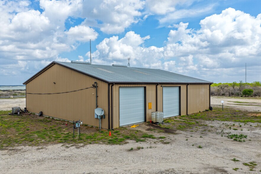 More Photos Of 2801 W Highway 72, Three Rivers Truck Terminal For Sale