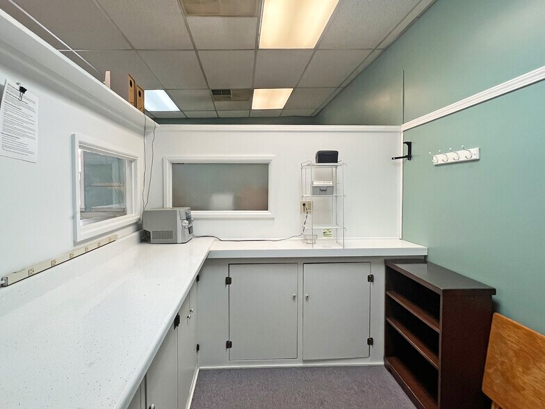 More Photos Of 4024 Main St, Erie Storefront Retail Office For Sale