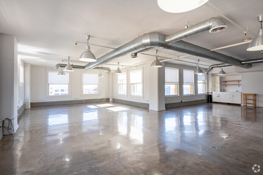 More Photos Of 724 S Spring St, Los Angeles Loft Creative Space For Lease