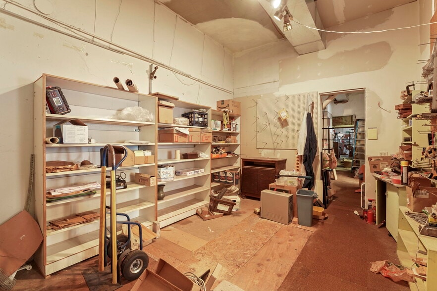 More Photos Of , Spokane General Retail For Sale
