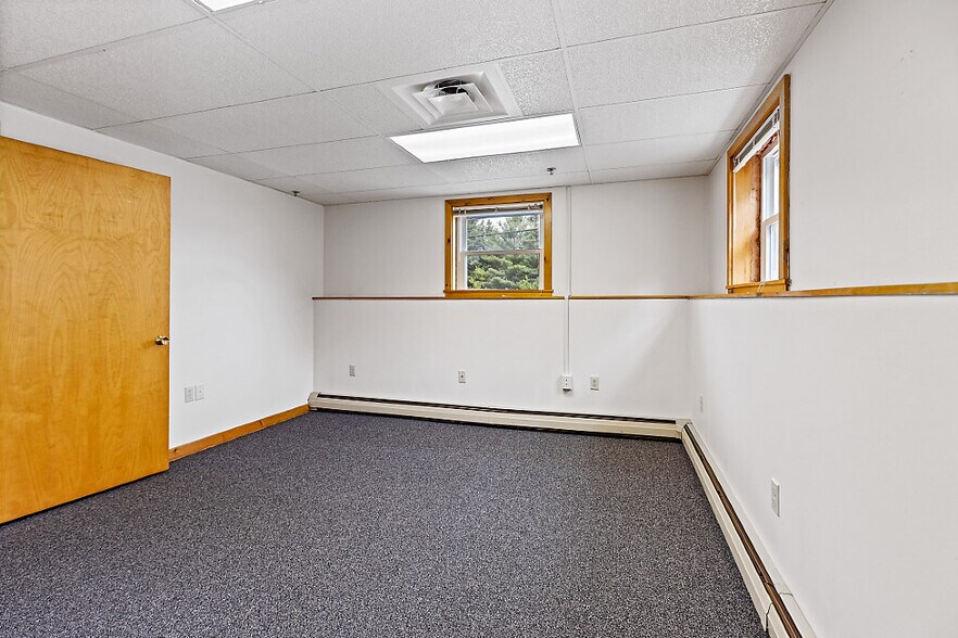 More Photos Of 323 State St, Augusta Office Residential For Sale