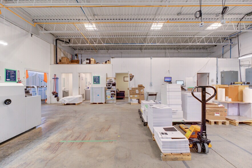 More Photos Of 26 Tamara Pl, Brantford Distribution For Sale