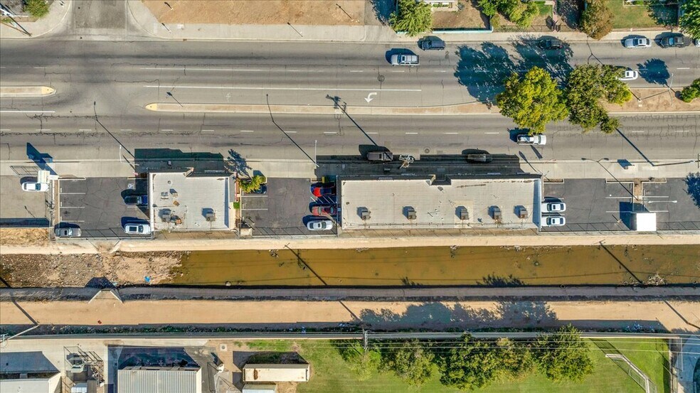 More Photos Of 3298 E McKinley Ave, Fresno Freestanding For Lease
