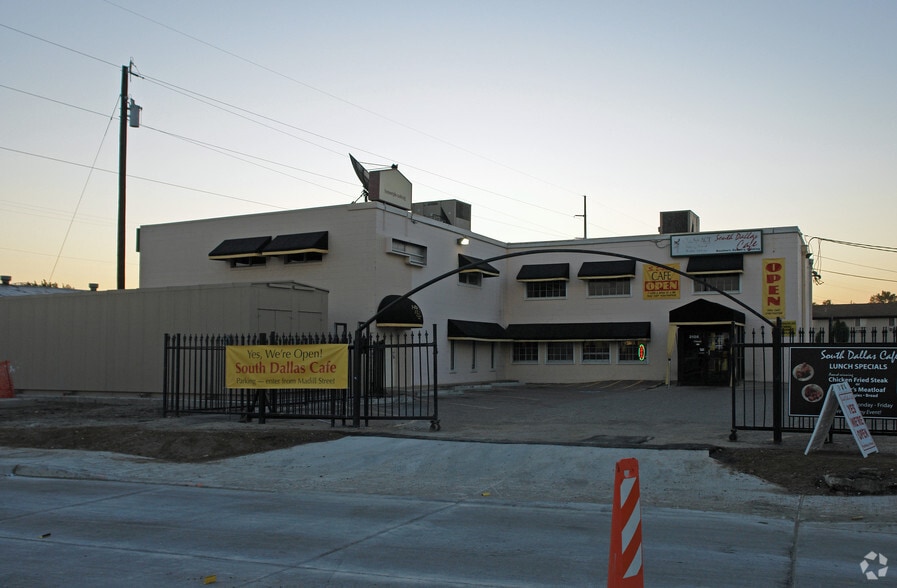 Primary Photo Of , Dallas General Retail For Sale
