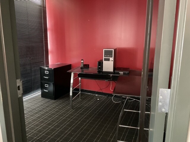 More Photos Of 912 Municipal Dr, Brandon Storefront For Lease
