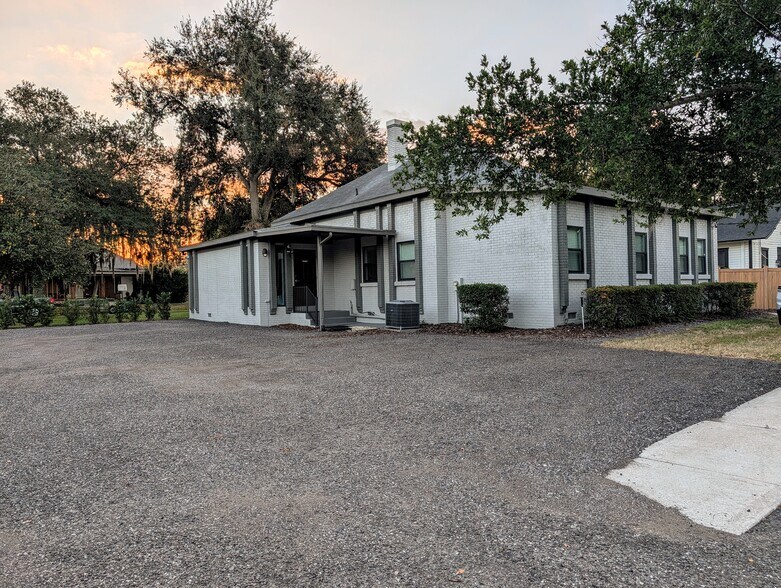 More Photos Of 905 S Missouri Ave, Lakeland Coworking Space