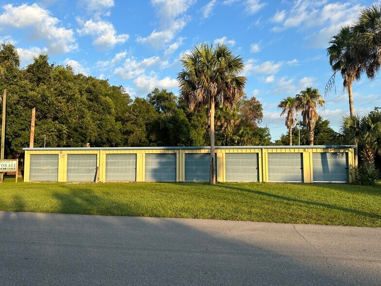 More Photos Of 160 Market St, Apalachicola Self Storage For Sale