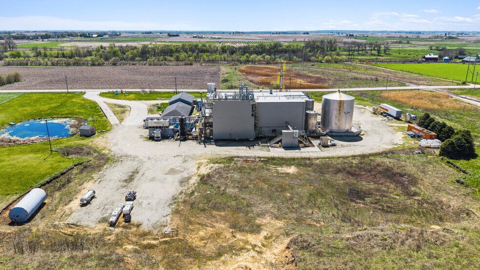 More Photos Of 5640 44th Ave S, Clinton Industrial For Sale