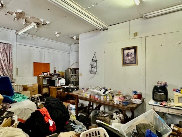 More Photos Of 11 S Walnut St, Englewood Auto Repair For Sale