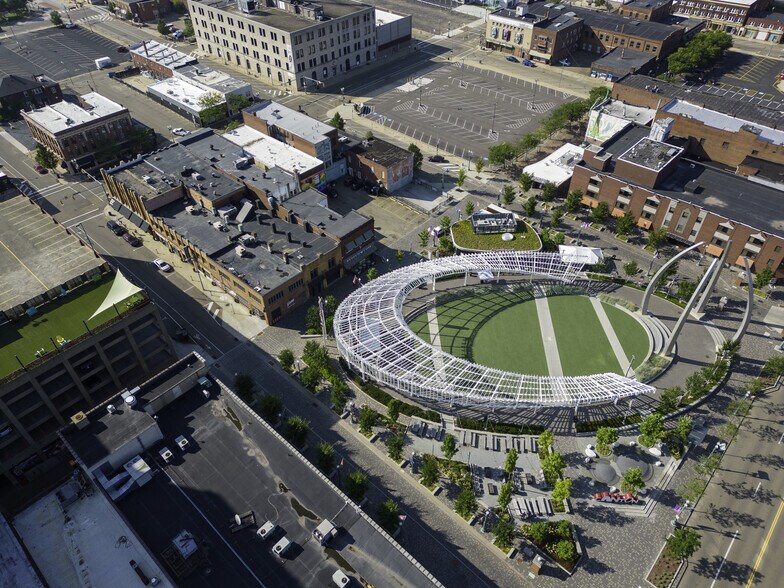 More Photos Of 309 Court Ave NW, Canton Storefront Retail Office For Lease