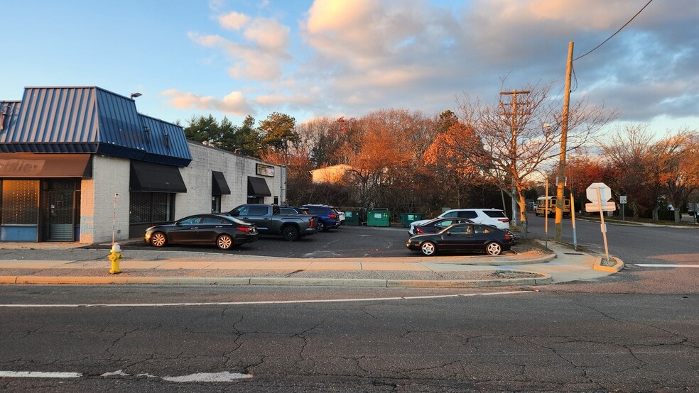 More Photos Of 4481-4517 Sunrise Hwy, Bohemia Storefront For Sale