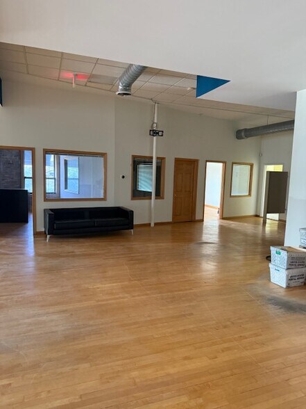 More Photos Of 7321 Madison St, Forest Park Restaurant For Lease