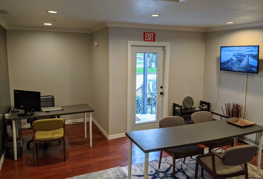 More Photos Of 2307 Mount Vernon St, Orlando Office For Lease