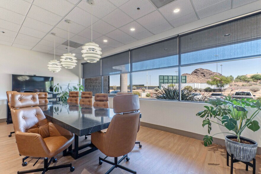 More Photos Of 2001 W Alameda Dr, Tempe Warehouse For Lease