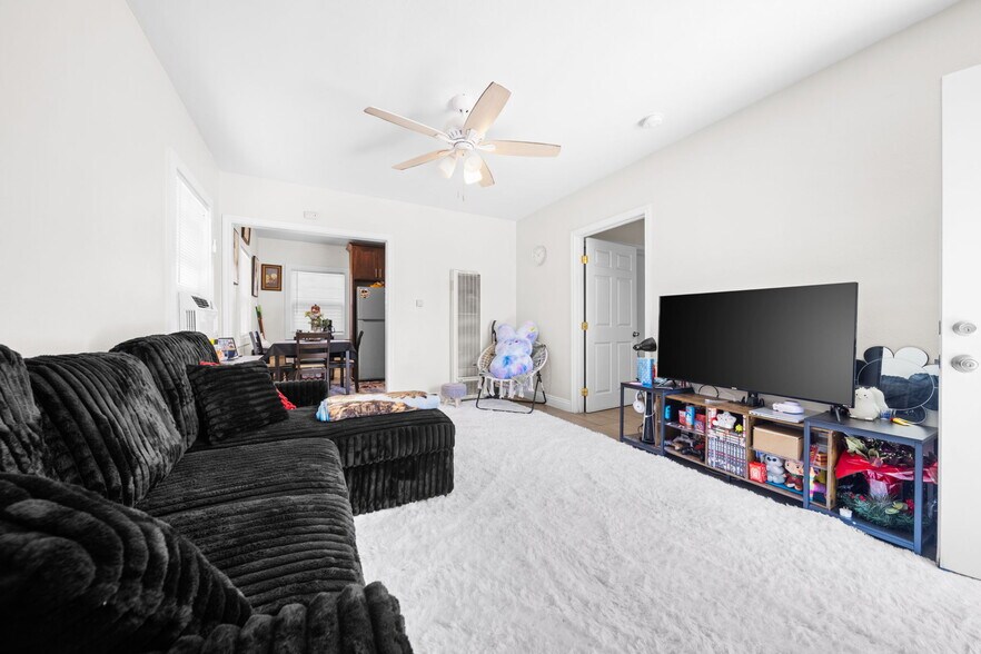 More Photos Of 480 W 18th St, San Bernardino Apartments For Sale