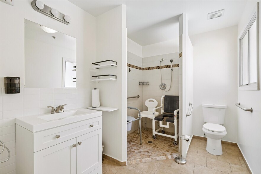 More Photos Of 2421 E Cairo Dr, Tempe Healthcare For Sale