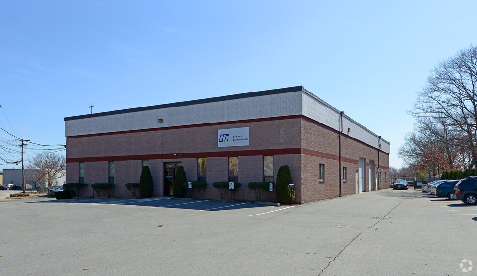 Primary Photo Of 114 Minnesota Ave, Warwick Light Manufacturing For Lease