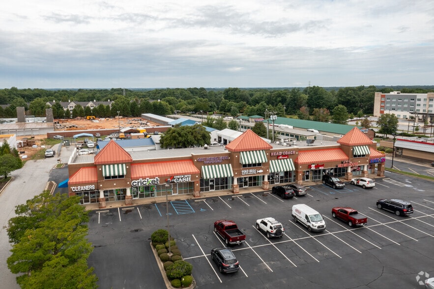 More Photos Of 654 Fairview Rd, Simpsonville Unknown For Lease