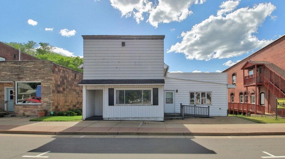 More Photos Of 113 S Main St, Greenwood Office For Sale