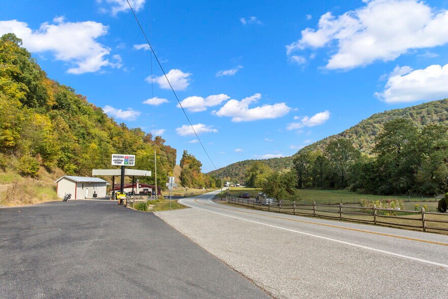 More Photos Of 6547 Potomac River Rd, Monterey Service Station For Sale