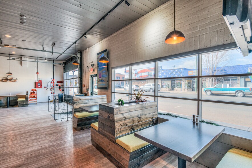 More Photos Of 420 N Main St, Prineville Restaurant For Lease