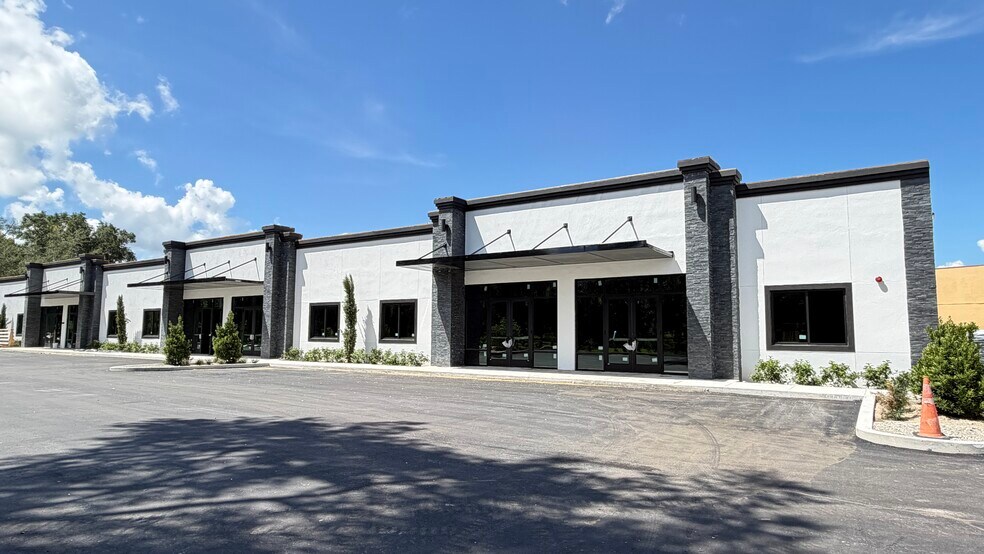More Photos Of 426 Errol Pkwy, Apopka Office For Lease