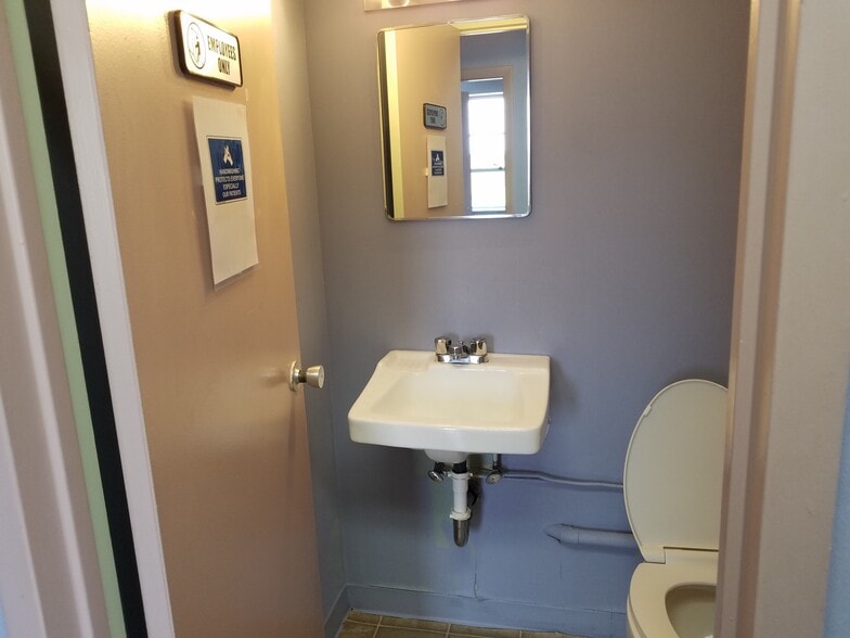 More Photos Of 3611 Branch Ave, Temple Hills Medical For Lease