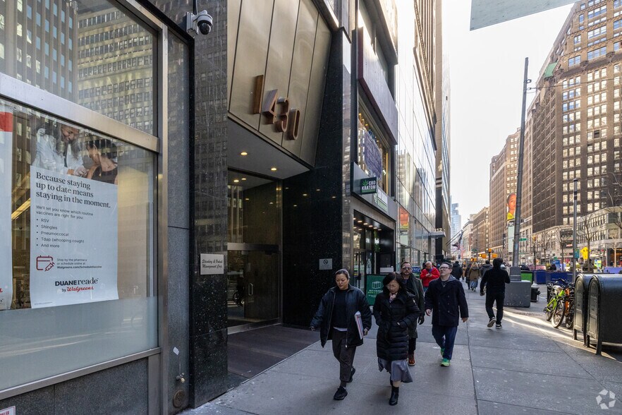 More Photos Of 1430 Broadway, New York Office For Lease
