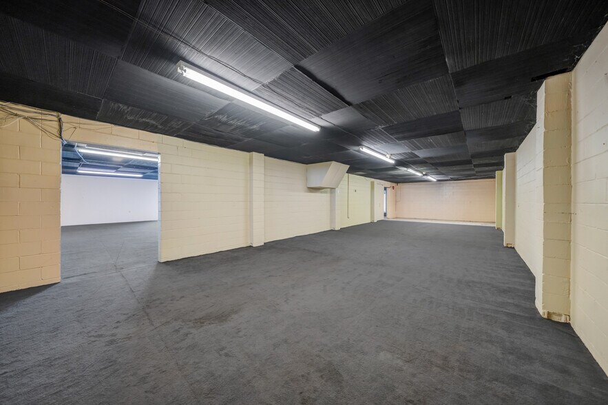 More Photos Of 10509 Dixie Hwy, Louisville Freestanding For Lease