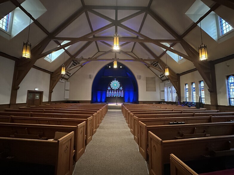 More Photos Of 2308 E Belleview Pl, Milwaukee Specialty For Sale