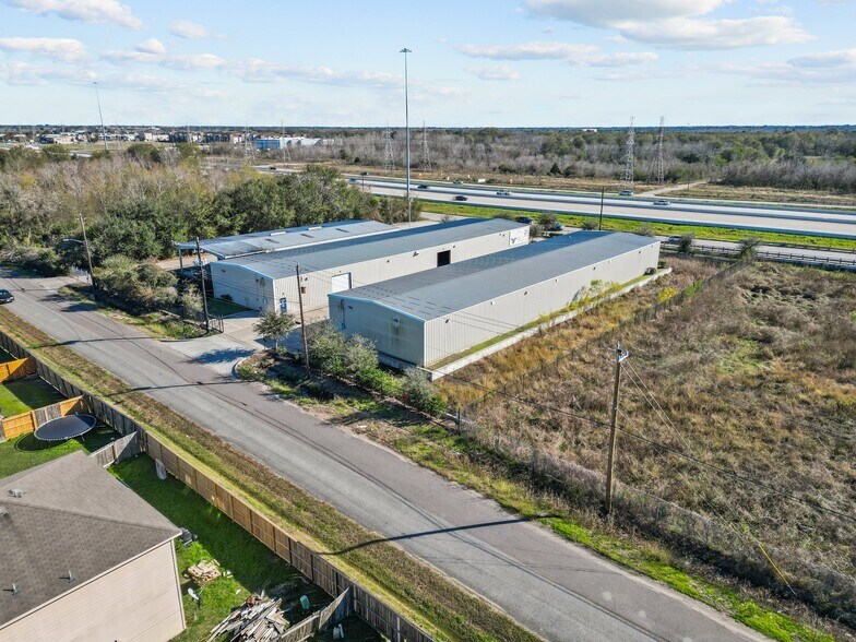 More Photos Of 8051 S Sam Houston Pky, Houston Unknown For Lease