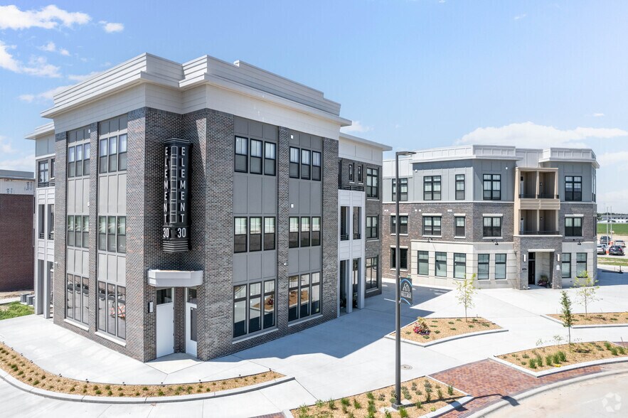 More Photos Of 2112 University Dr, Kearney Apartments For Lease