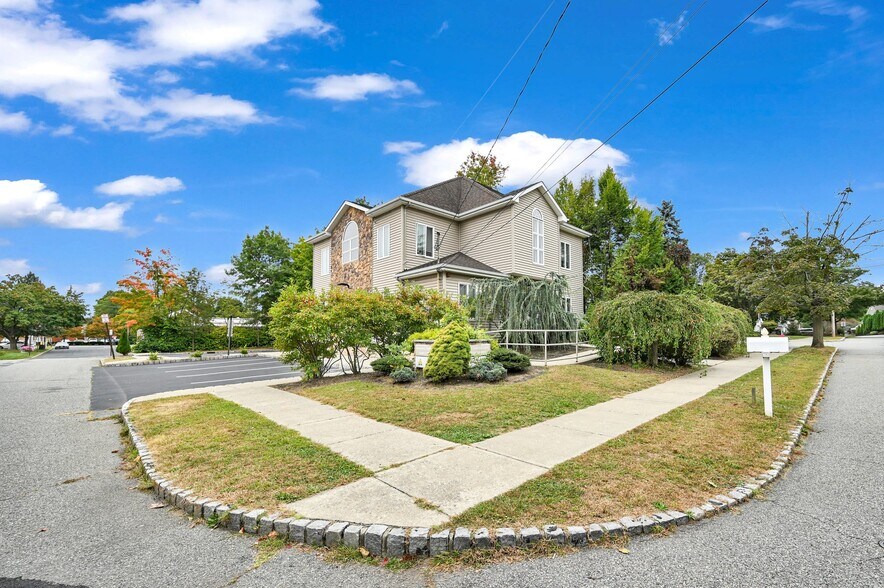 More Photos Of 21 Orchard St, Denville Medical For Lease