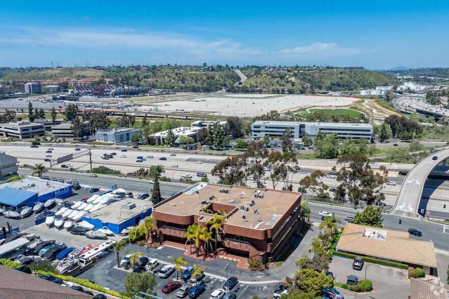 More Photos Of 3703 Camino del Rio S, San Diego Medical For Sale