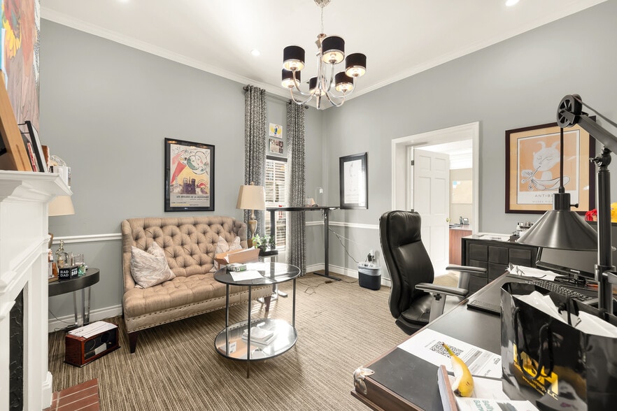 More Photos Of 228 S Washington St, Alexandria Loft Creative Space For Sale