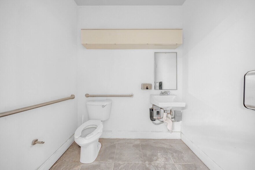 More Photos Of 727 Collins Ave, Miami Beach Apartments For Sale