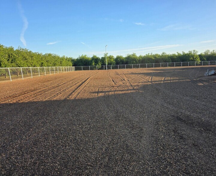 More Photos Of 28548 Woollomes Rd, Wasco Land For Sale