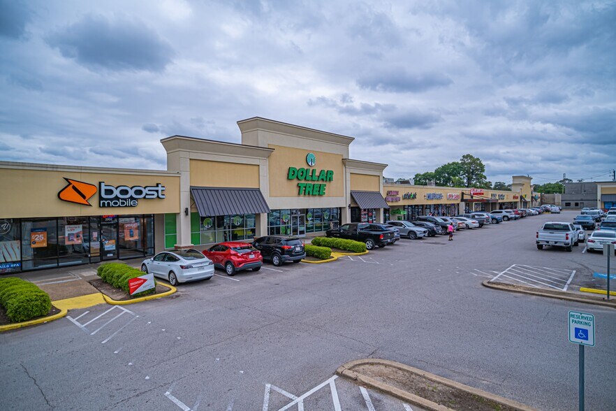 More Photos Of 3800 N Shepherd Dr, Houston General Retail For Sale
