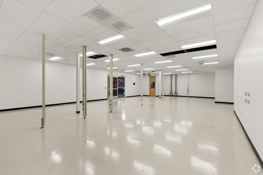 More Photos Of 2580-2584 Junction Ave, San Jose Research And Development For Lease