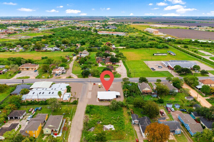 More Photos Of 701 Lincoln Ave, Robstown Convenience Store For Sale