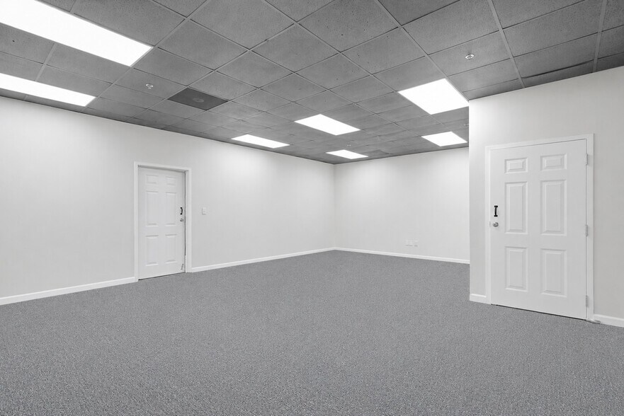 More Photos Of 1449 Field Park Cir, Marietta Warehouse For Lease