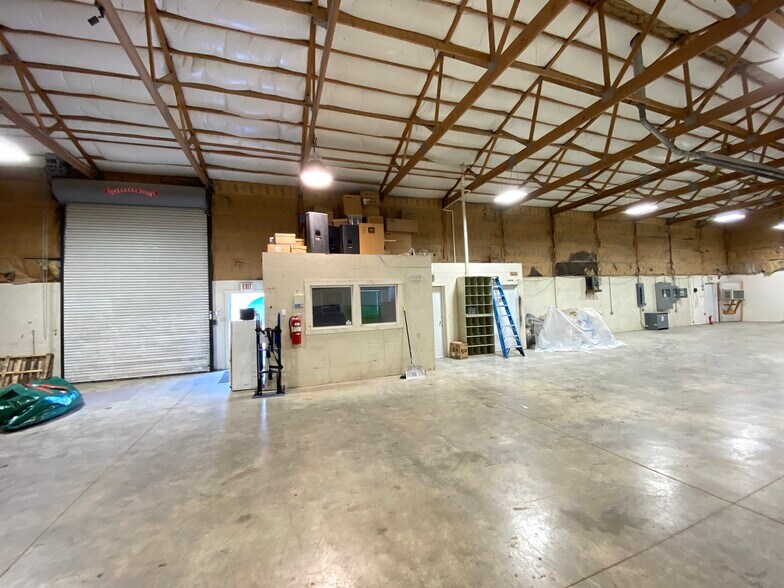 More Photos Of 7530 Hebbardsville Rd, Athens Distribution For Sale